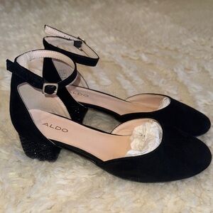 Aldo Black Ankle Strap w/Rhinestone Heel 4Y EUC